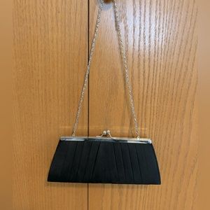 Black clutch